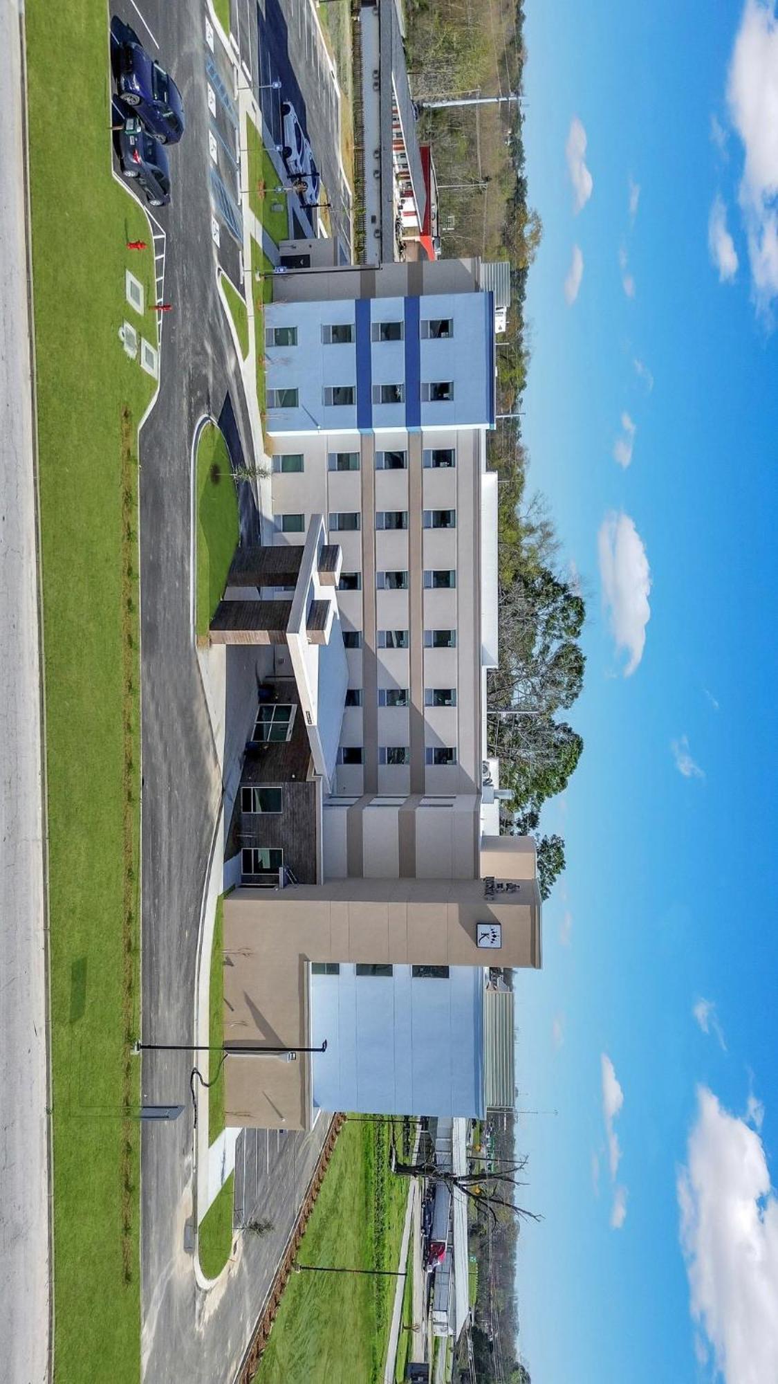 The Kingston Ξενοδοχείο Garden City Εξωτερικό φωτογραφία